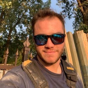 Meet your Posher, Joel